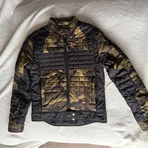 Camo Mixed-Media Quilted Puffer Jacket - Men’s Small
